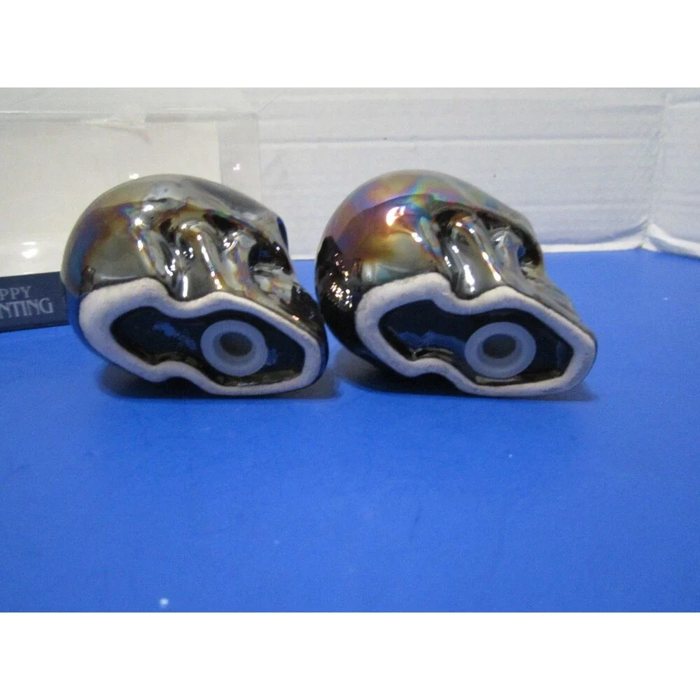 NEW Halloween Skulls Salt & Pepper Shaker Fall Decor  Happy Haunting Ceramic